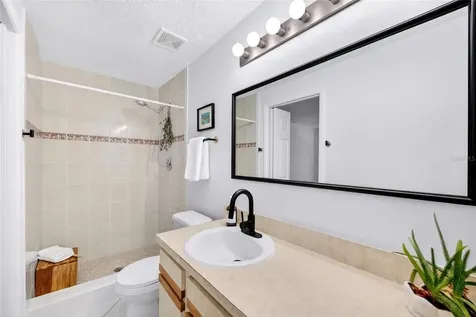 629 Bay Lake Trail Oldsmar FL 34677