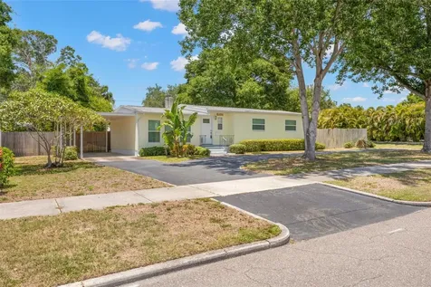 5101 18th Avenue N St Petersburg FL 33710