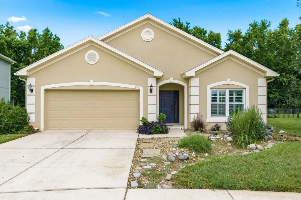 5643 White Trillium Loop Land O Lakes FL 34639