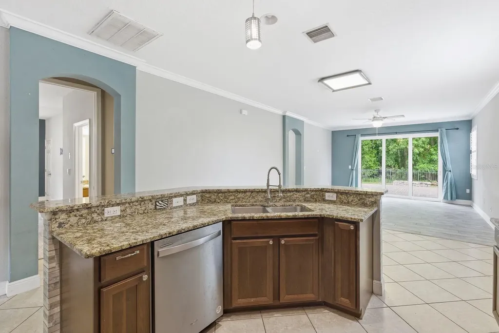 5643 White Trillium Loop Land O Lakes FL 34639