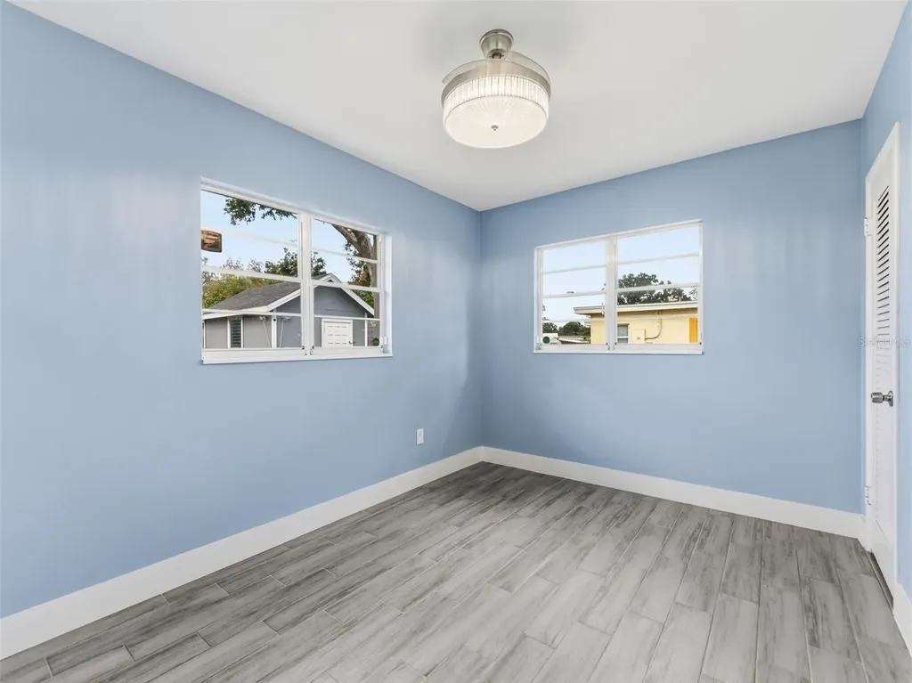 2305 W Crawford Street Tampa FL 33604