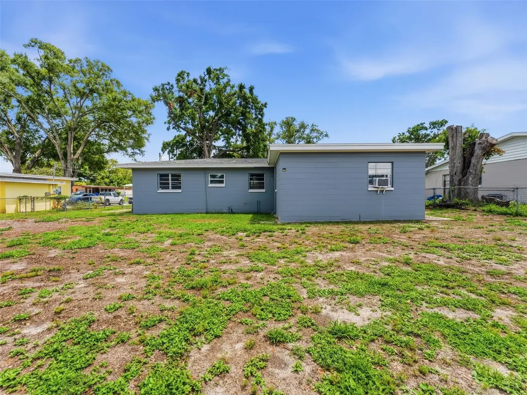 2305 W Crawford Street Tampa FL 33604