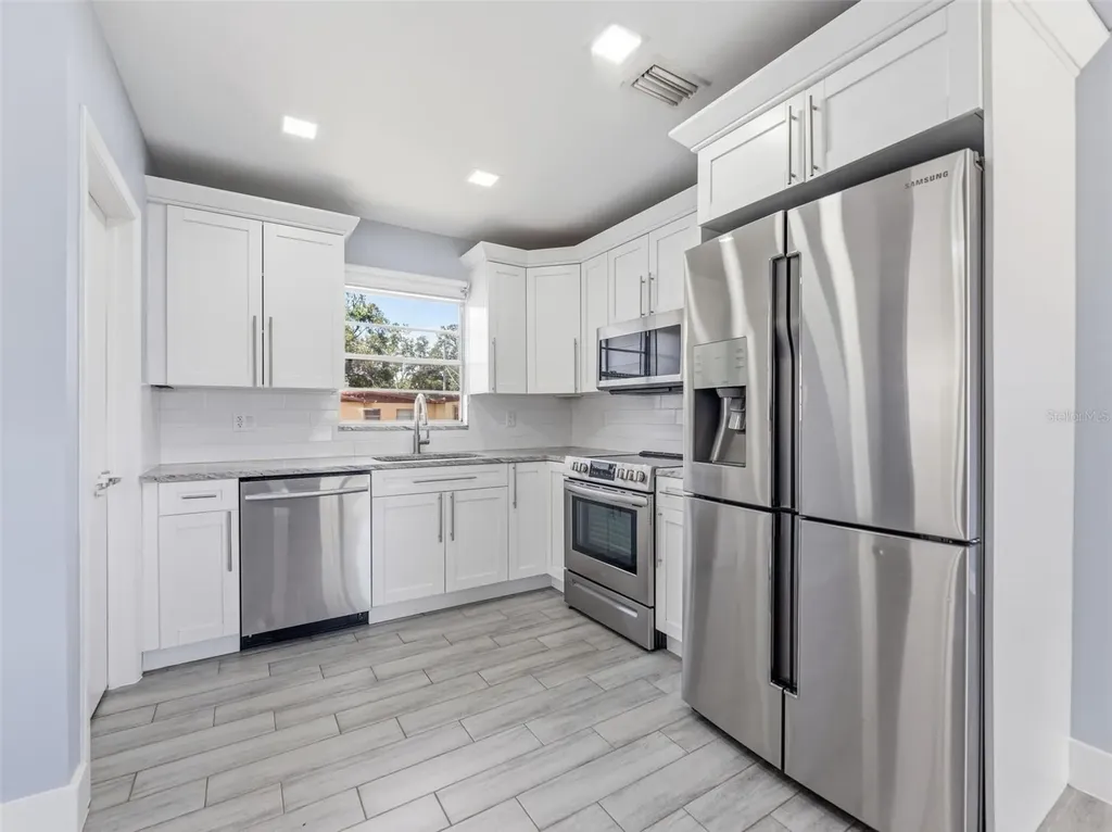 2305 W Crawford Street Tampa FL 33604
