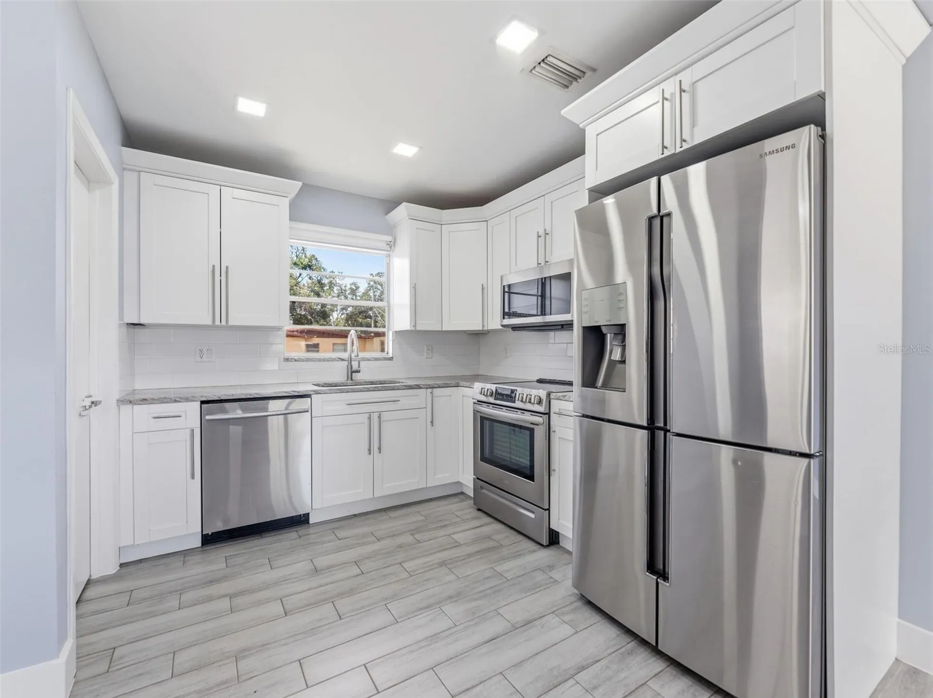 2305 W Crawford Street Tampa FL 33604