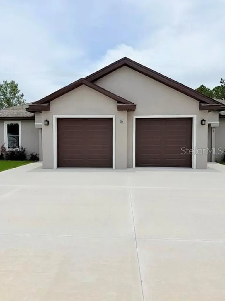 16 Slumberland Path Palm Coast FL 32164
