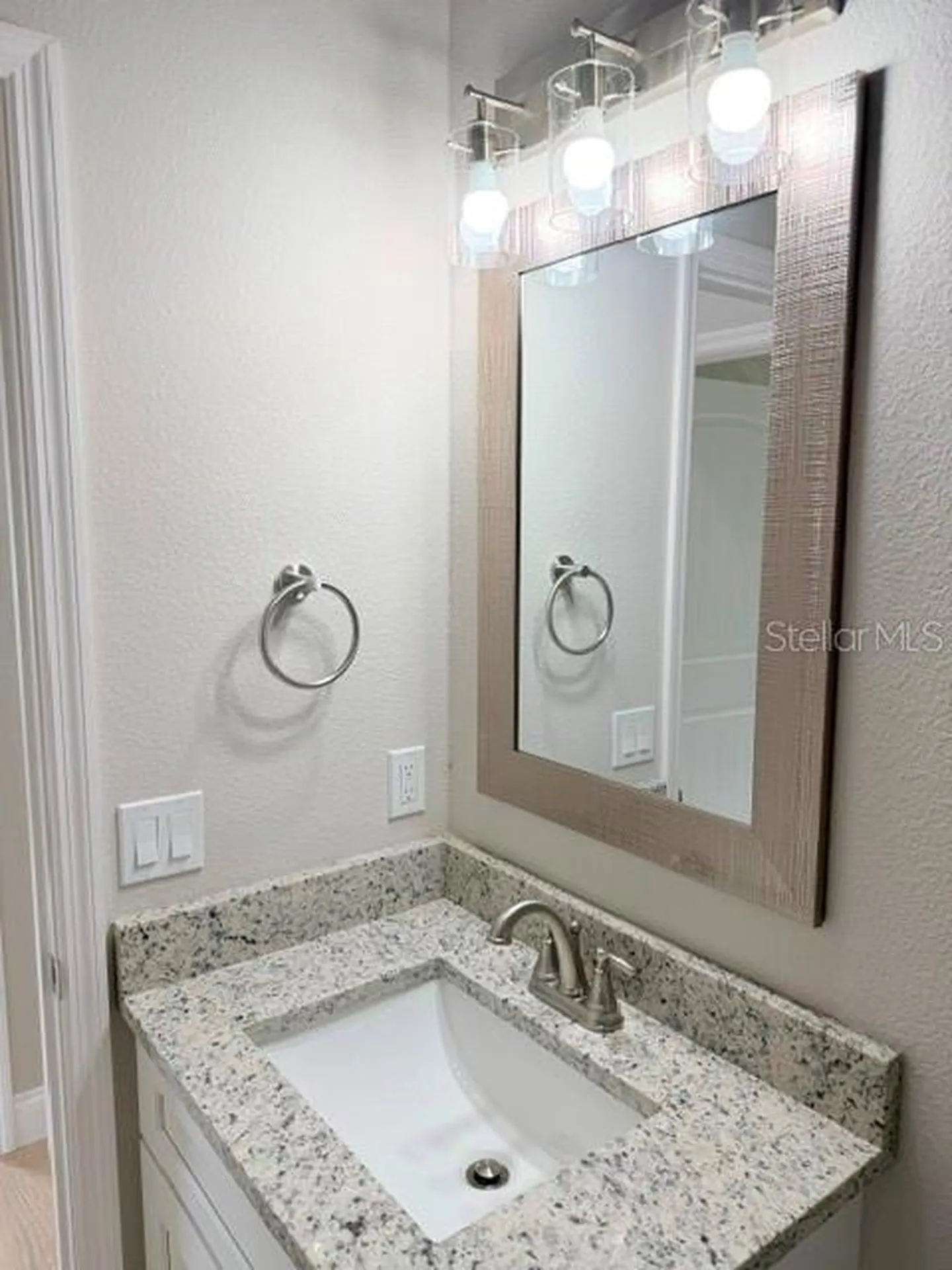 16 Slumberland Path Palm Coast FL 32164