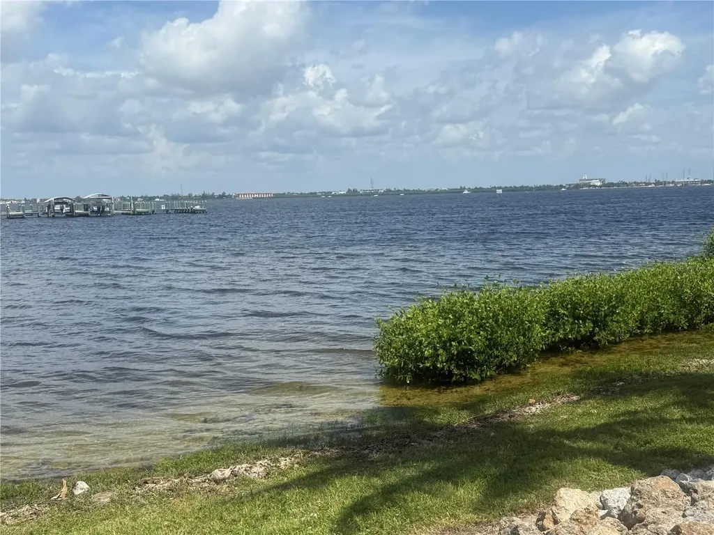 5114 Melbourne Street Punta Gorda FL 33980