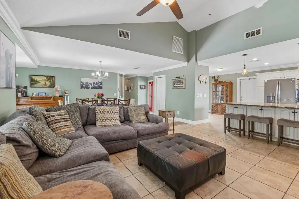 4009 Mountain Springs Lane Tampa FL 33624