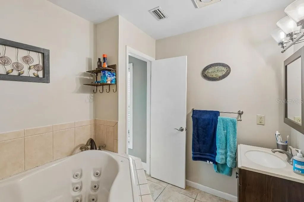 4009 Mountain Springs Lane Tampa FL 33624