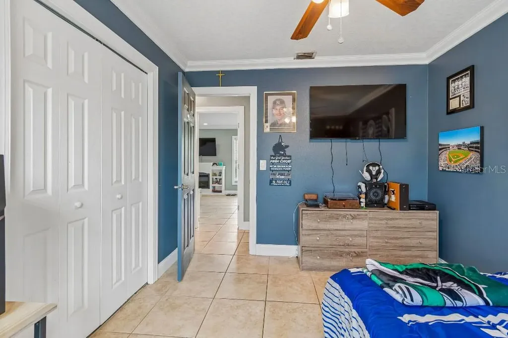 4009 Mountain Springs Lane Tampa FL 33624