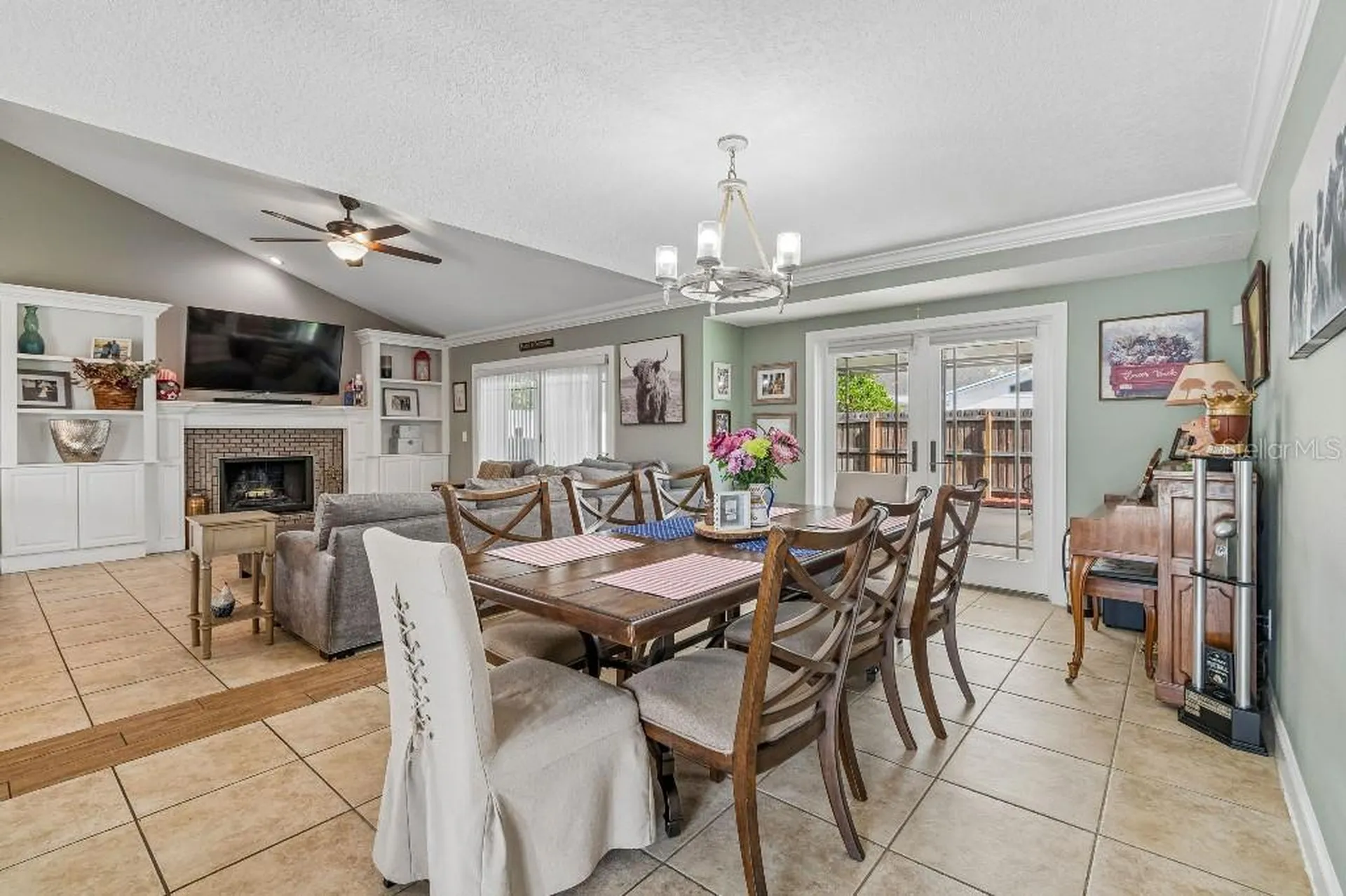 4009 Mountain Springs Lane Tampa FL 33624