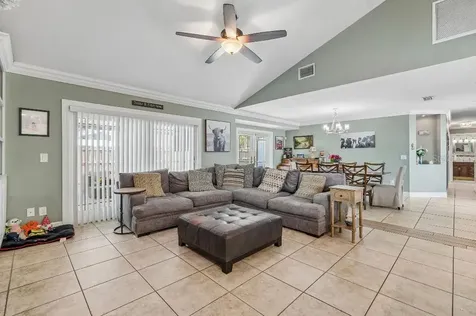4009 Mountain Springs Lane Tampa FL 33624