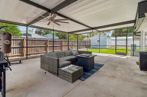 4009 Mountain Springs Lane Tampa FL 33624