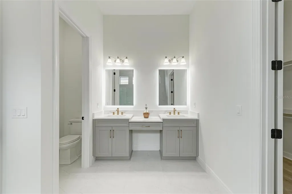 4517 Mondrian Court Sarasota FL 34240