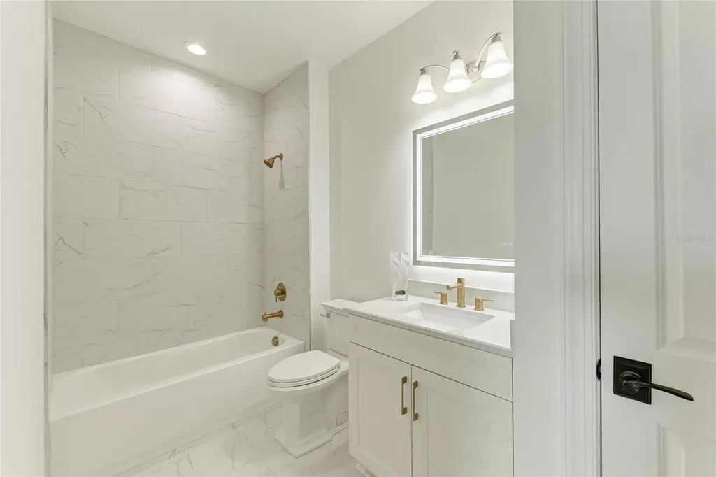 4517 Mondrian Court Sarasota FL 34240