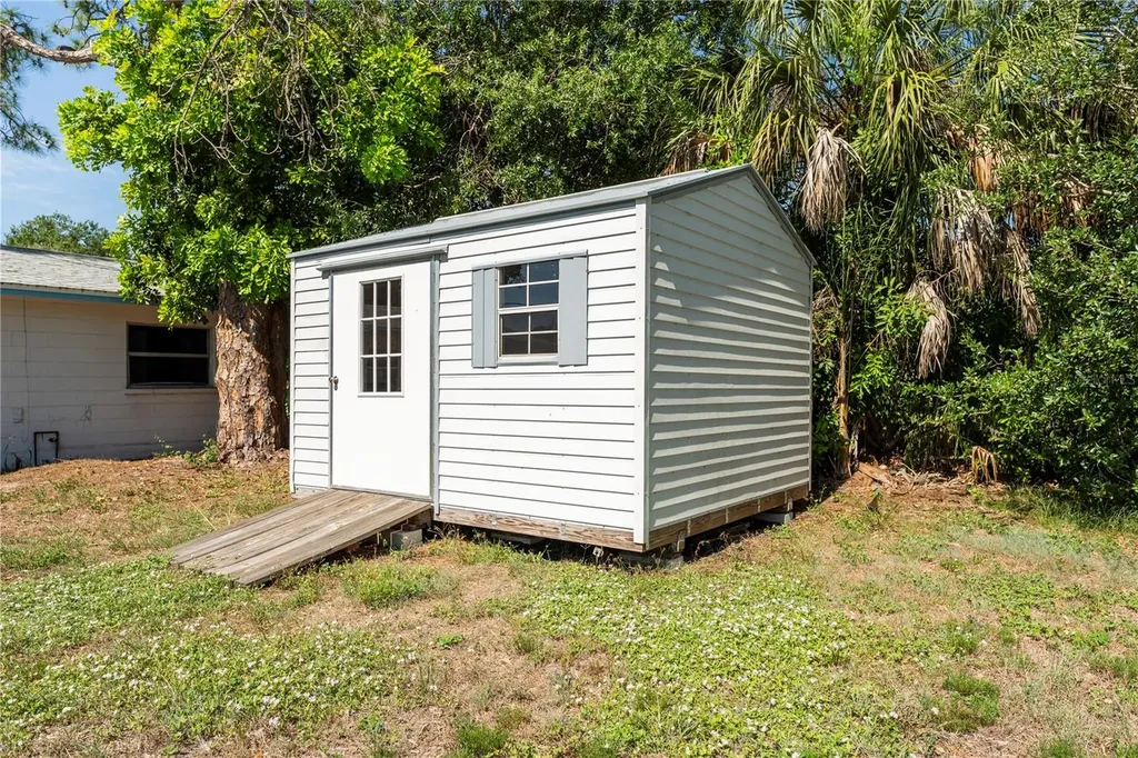 5015 Brookmeade Drive Sarasota FL 34232
