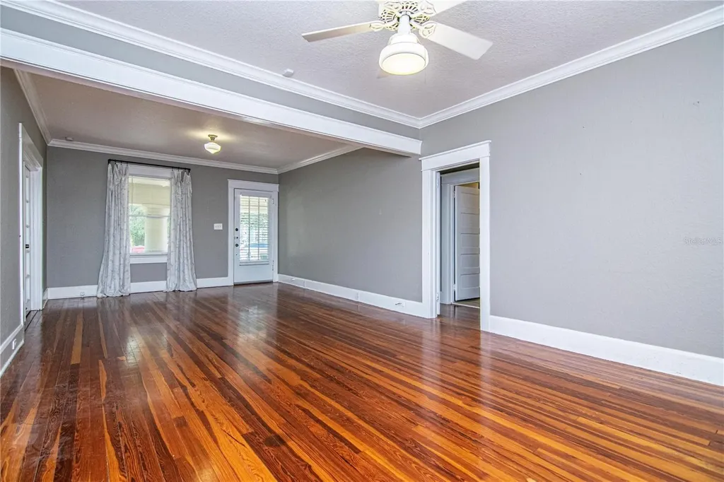 310 E Idlewild Avenue Tampa FL 33604