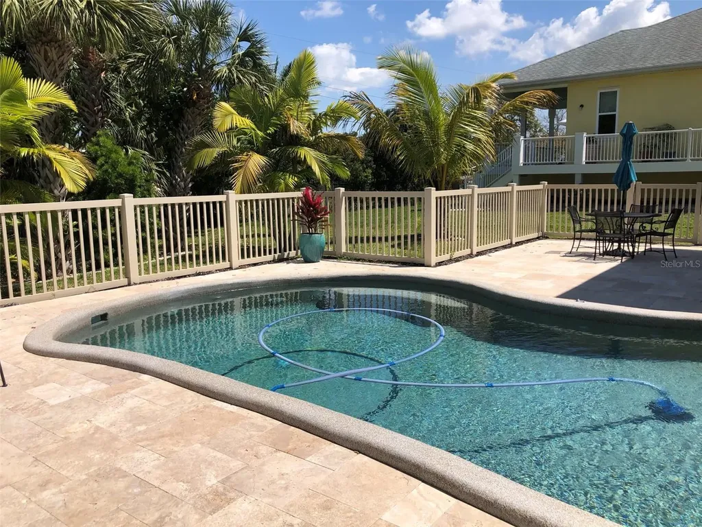 8202 17th Avenue W Bradenton FL 34209