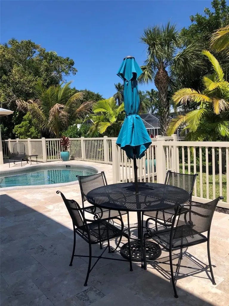 8202 17th Avenue W Bradenton FL 34209
