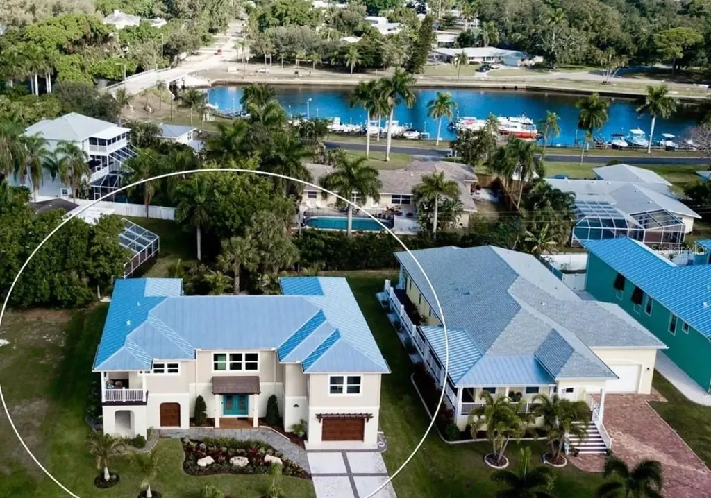 8202 17th Avenue W Bradenton FL 34209