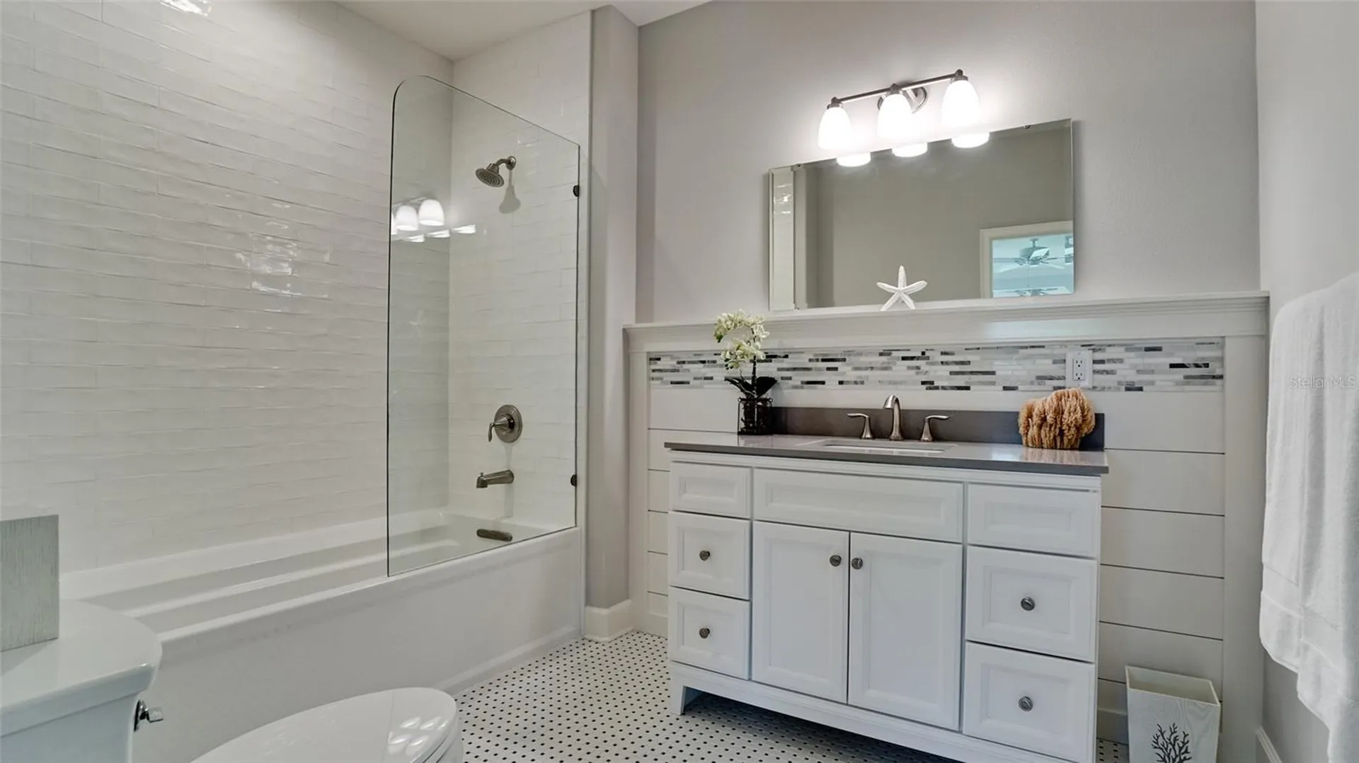 8202 17th Avenue W Bradenton FL 34209