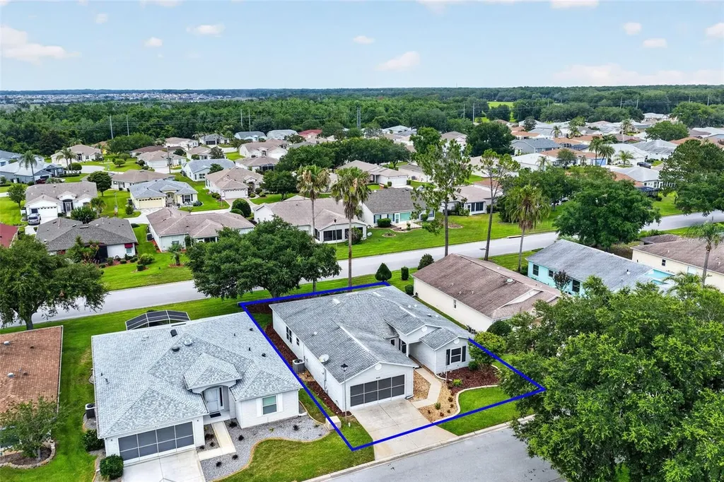 751 Old Oaks Lane Leesburg FL 34748