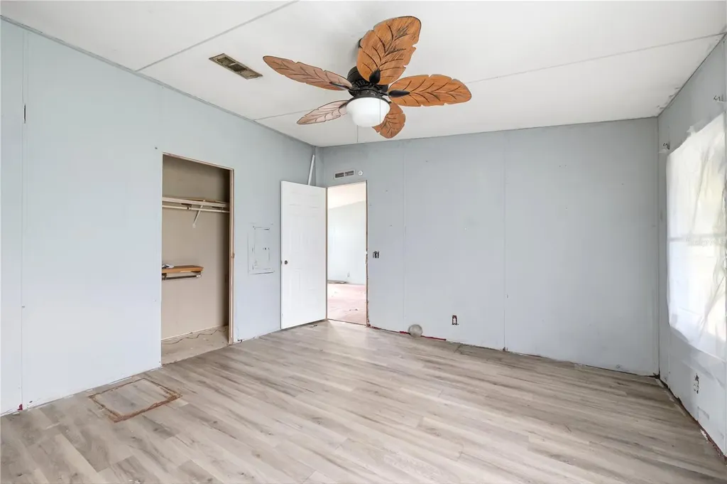 7120 20th Street Zephyrhills FL 33540