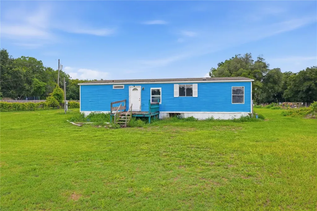 7120 20th Street Zephyrhills FL 33540
