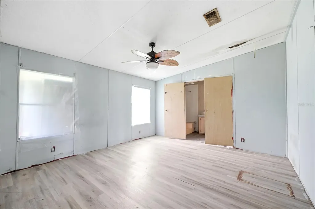 7120 20th Street Zephyrhills FL 33540