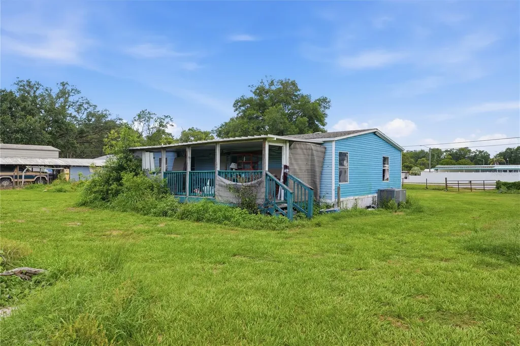 7120 20th Street Zephyrhills FL 33540