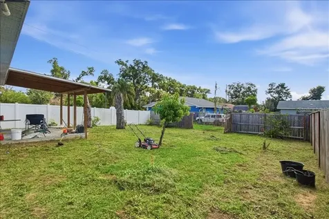 14584 20th Street Dade City FL 33523