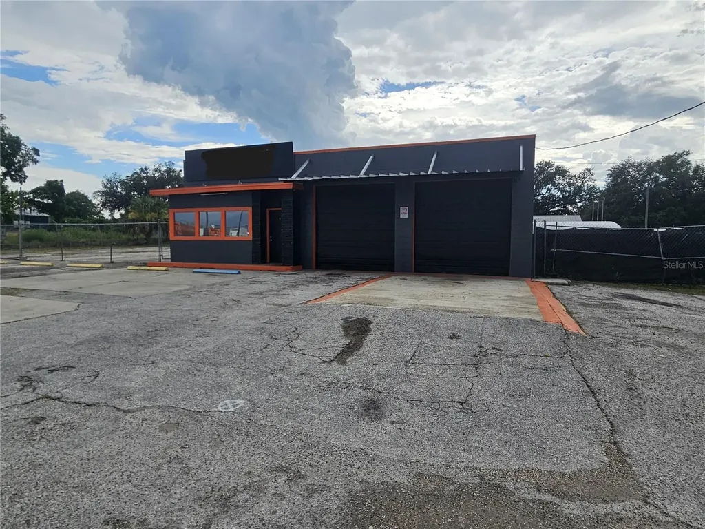 15217 Us Highway 301 Dade City FL 33523