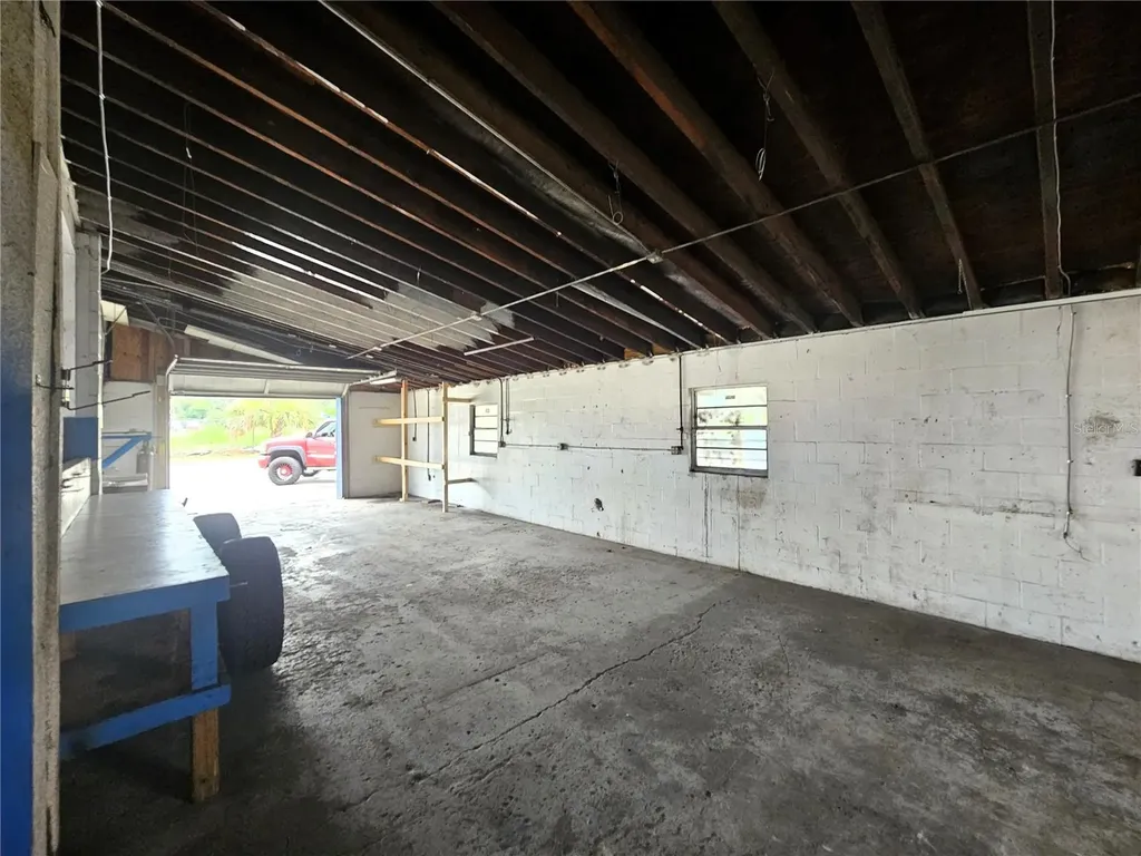 15217 Us Highway 301 Dade City FL 33523