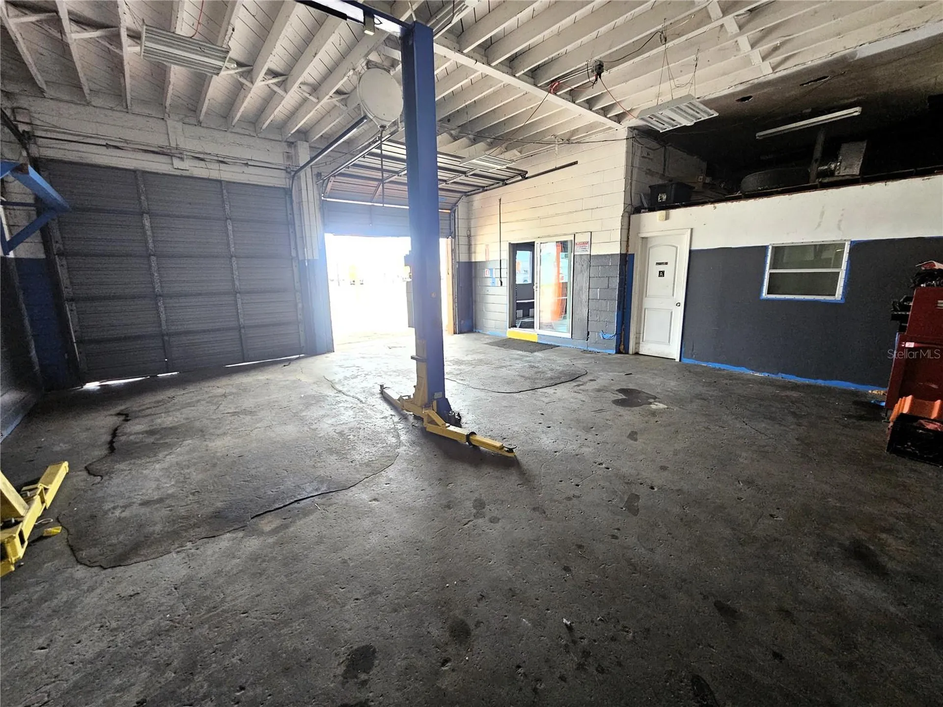 15217 Us Highway 301 Dade City FL 33523