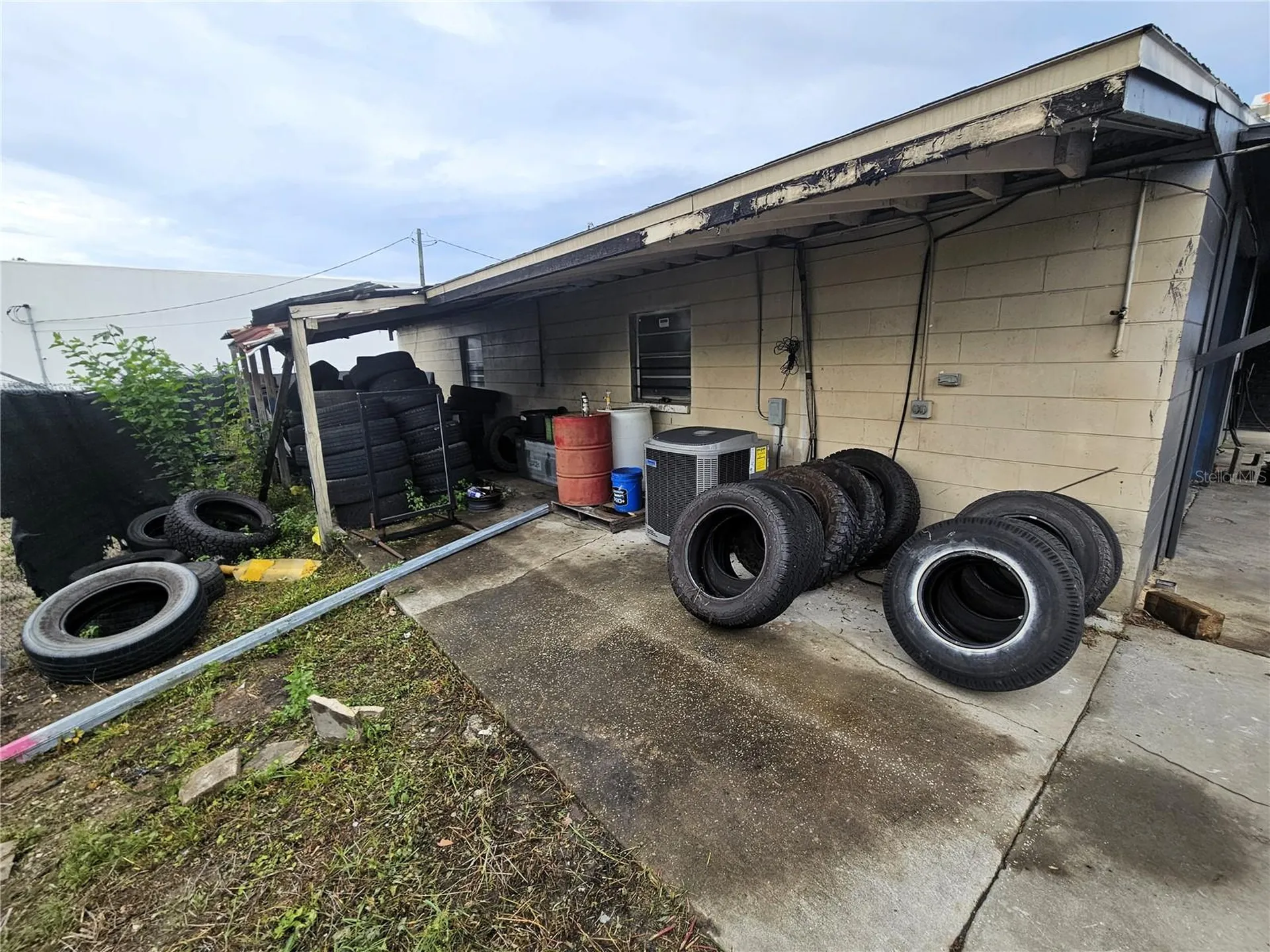 15217 Us Highway 301 Dade City FL 33523