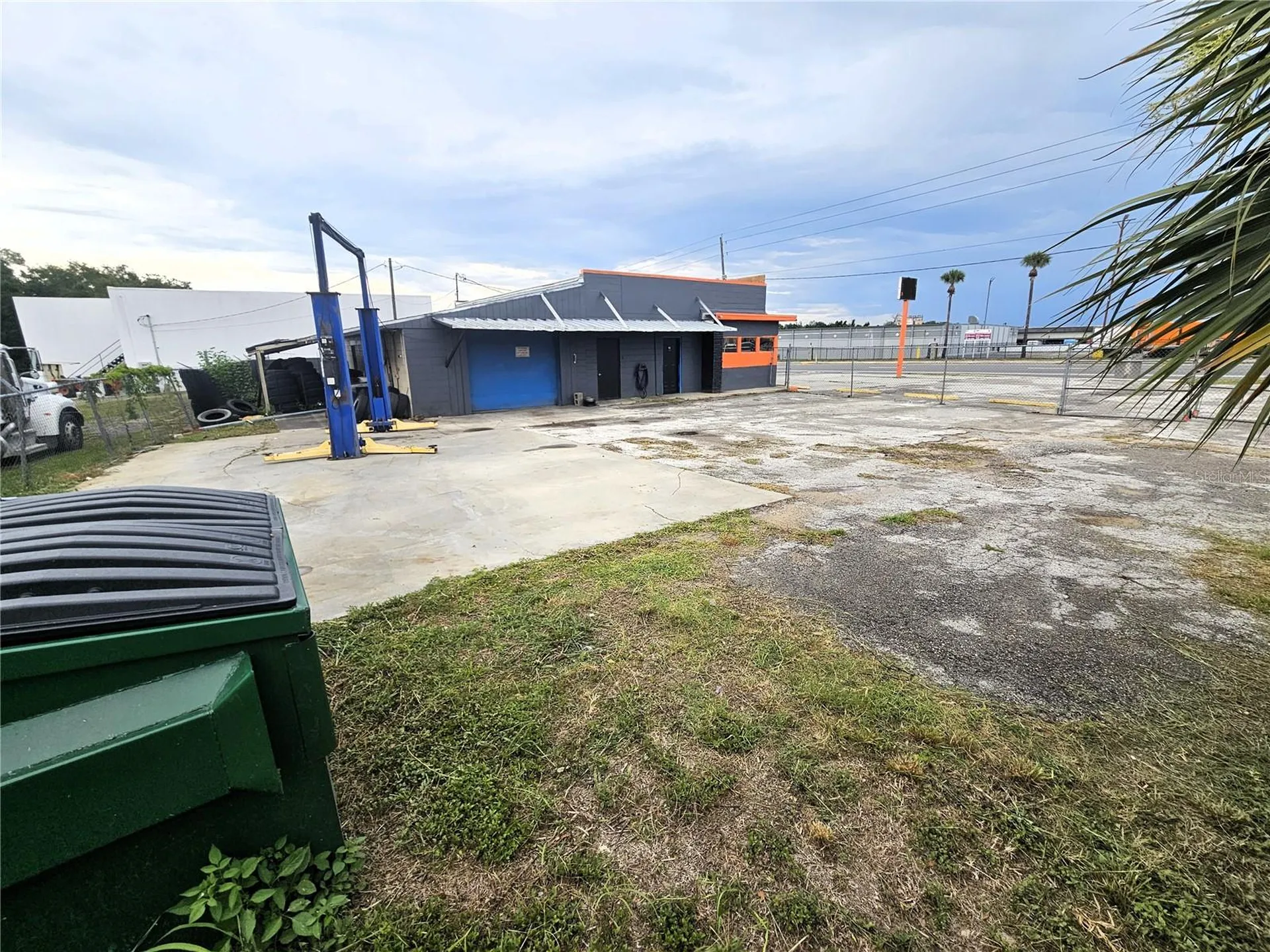 15217 Us Highway 301 Dade City FL 33523
