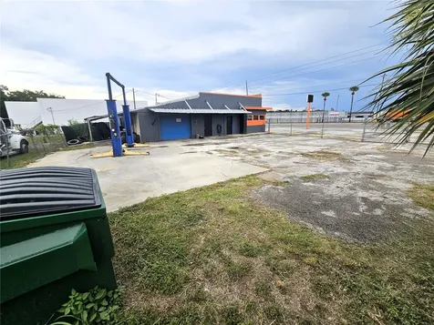 15217 Us Highway 301 Dade City FL 33523