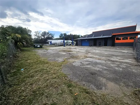 15217 Us Highway 301 Dade City FL 33523