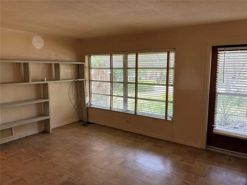 213 Colomba Road Debary FL 32713