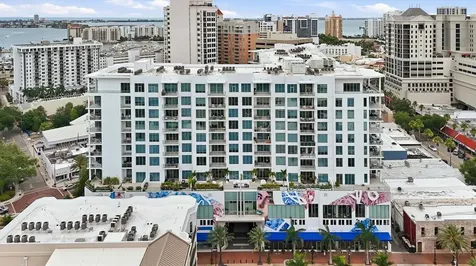 111 S Pineapple Avenue Sarasota FL 34236