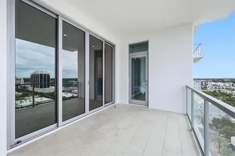 111 S Pineapple Avenue Sarasota FL 34236