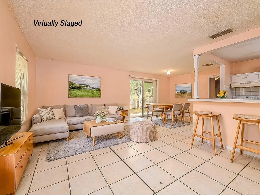 8702 Fish Lake Road Tampa FL 33619