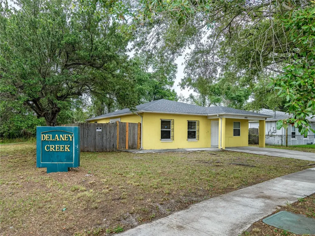 8702 Fish Lake Road Tampa FL 33619