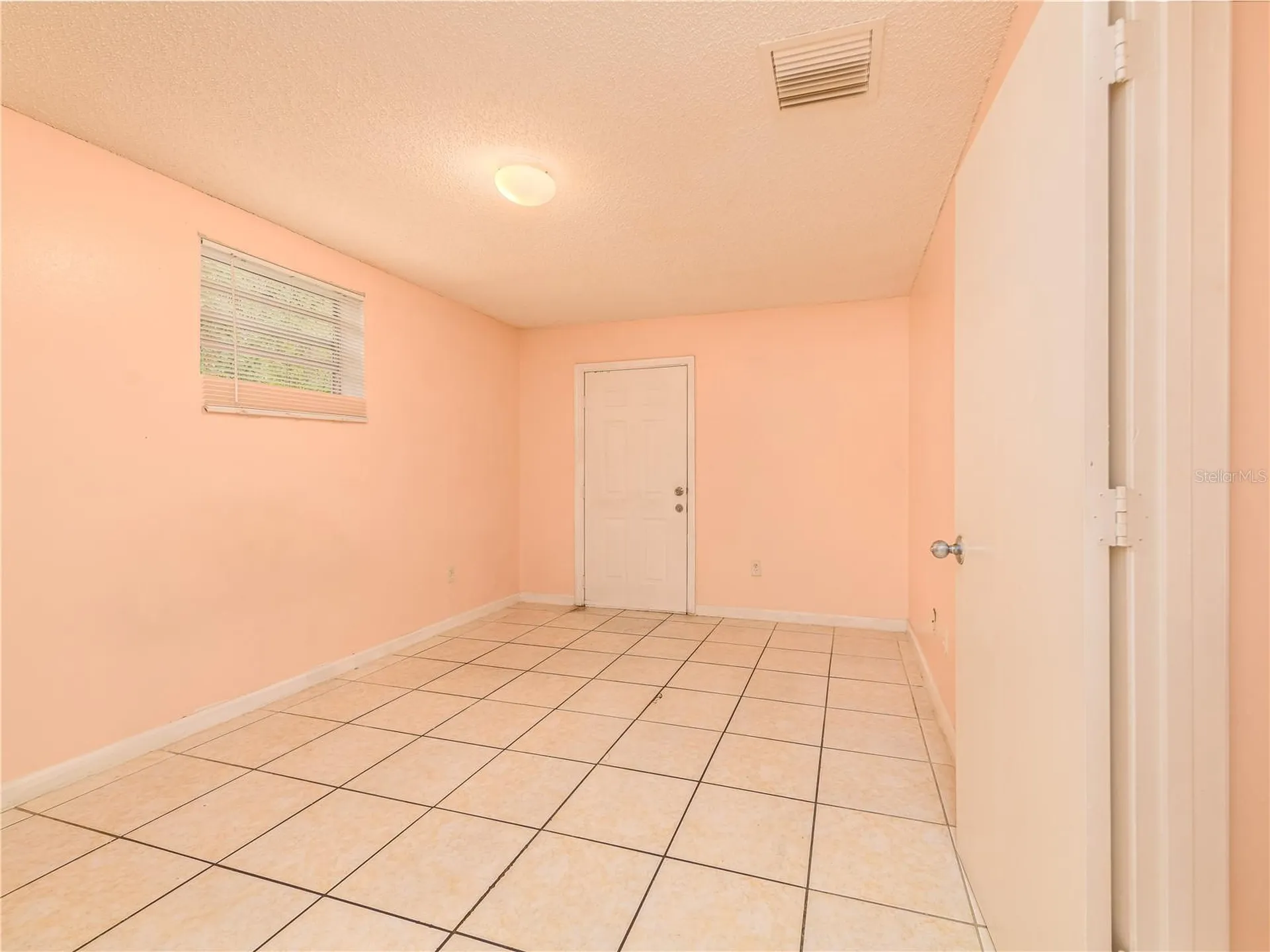 8702 Fish Lake Road Tampa FL 33619