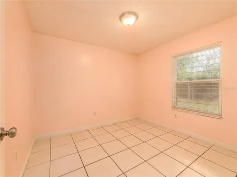 8702 Fish Lake Road Tampa FL 33619