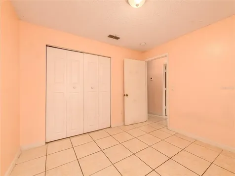 8702 Fish Lake Road Tampa FL 33619
