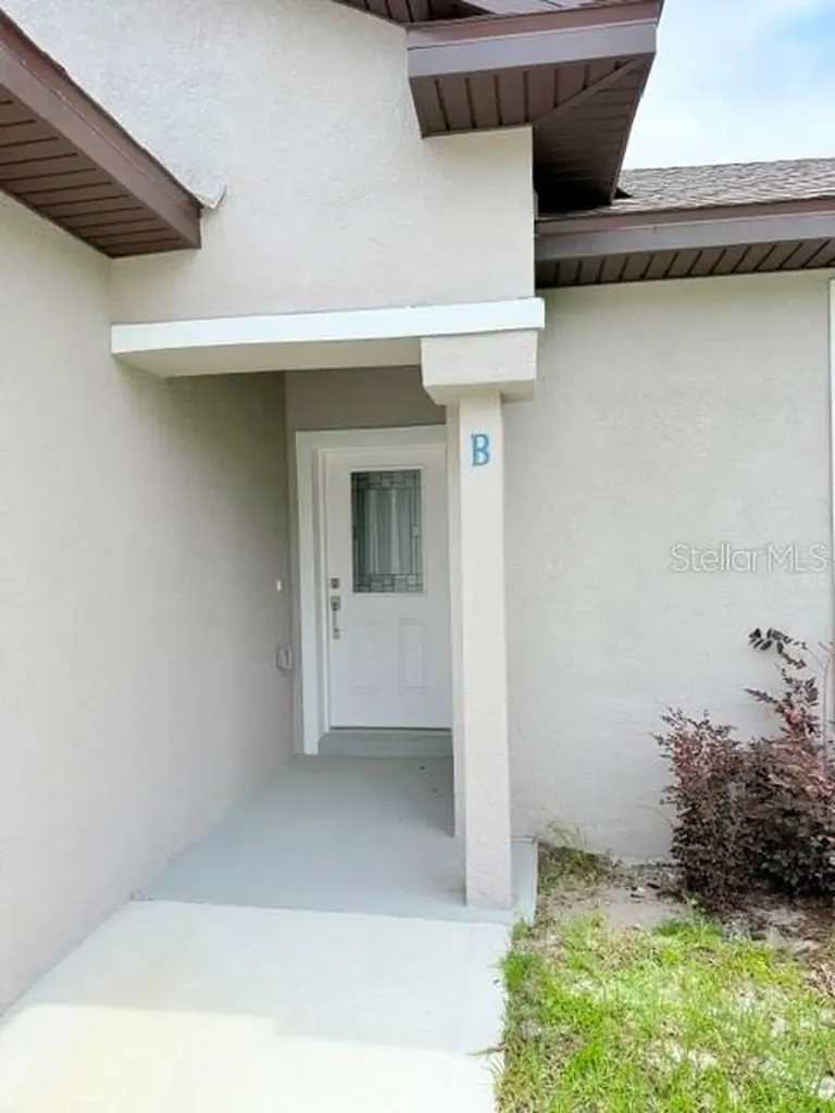 16 Slumberland Path Palm Coast FL 32164