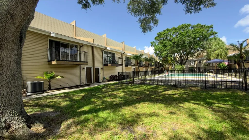 5409 Sweetwater Terrace Circle Tampa FL 33634
