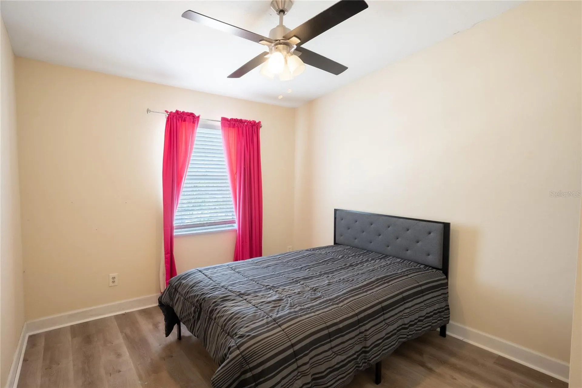 5409 Sweetwater Terrace Circle Tampa FL 33634