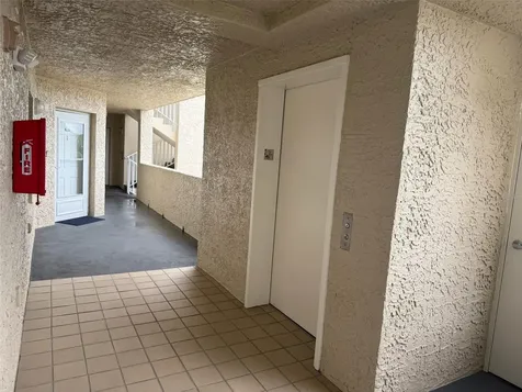 426 Bouchelle Drive New Smyrna Beach FL 32169